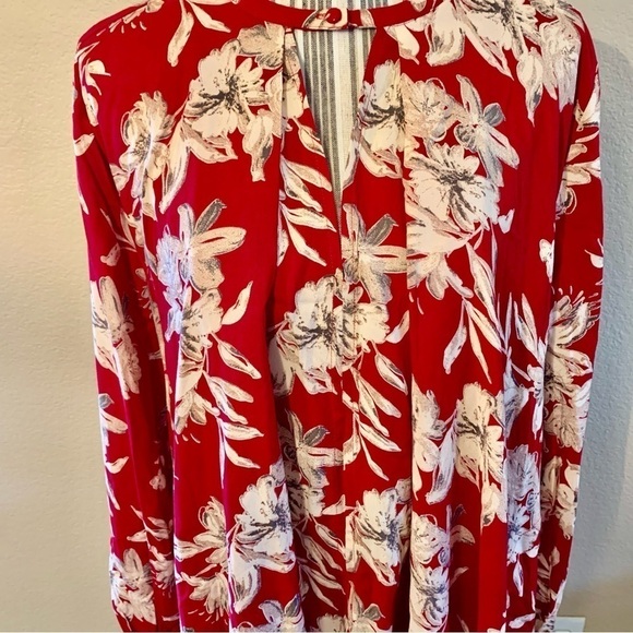 Cotton Candy Tunic Top Large Red Taupe Floral 100% Rayon Keyhole Flowy Boho - Picture 3 of 16